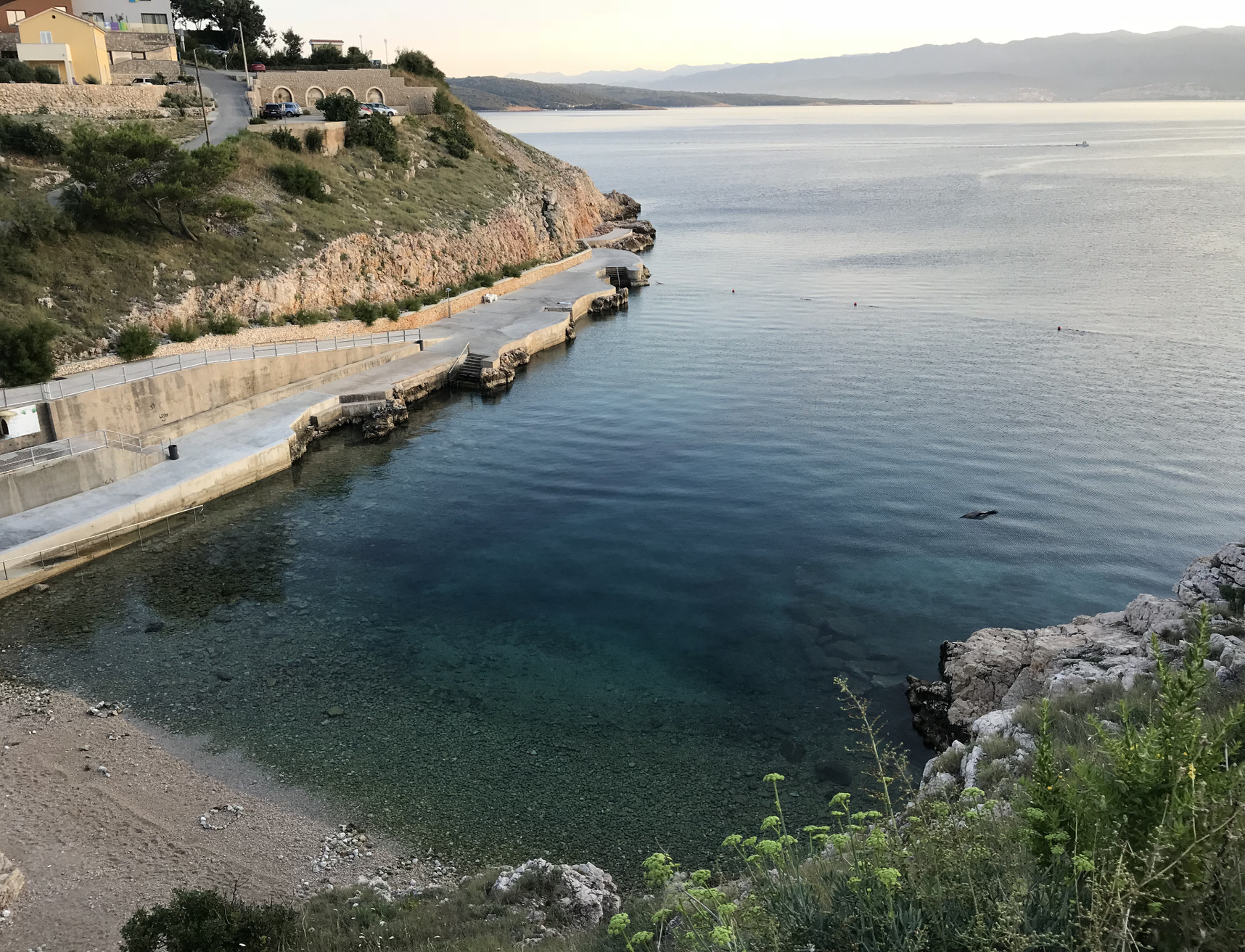 Zgribnica, Vrbnik's town beach