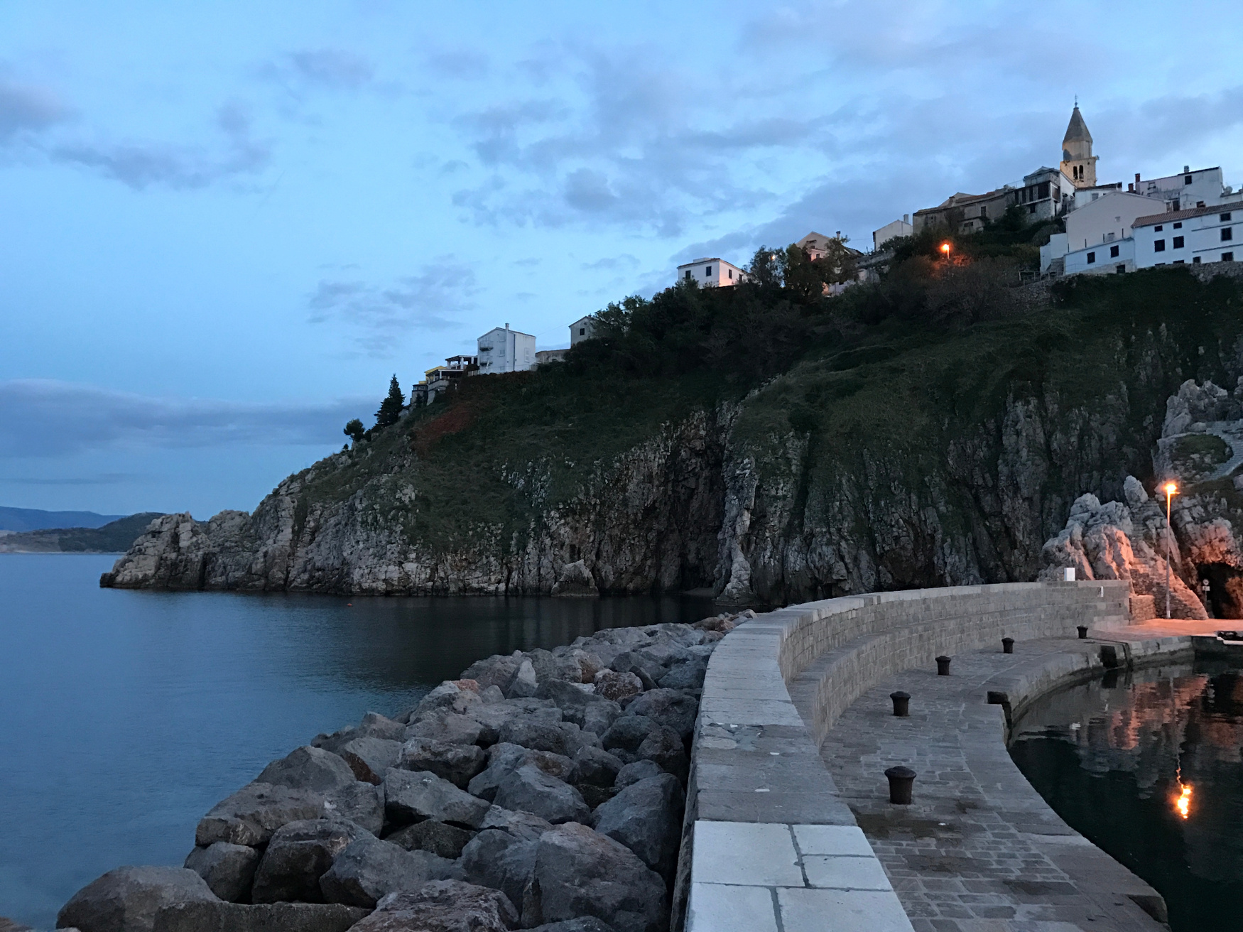 Looking up at Vrbnik from the port (Novi Poret)